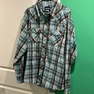 Men’s xl wrangler snap front shirt aqua, black and white